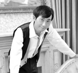 ******设计师--江文龙