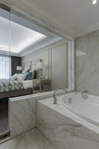 法式风格---卫生间